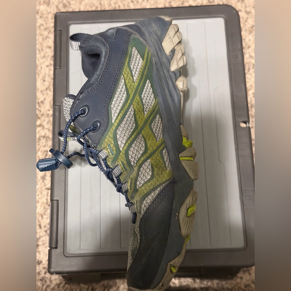 Merrell Men’s shoes - Picture 2 of 16